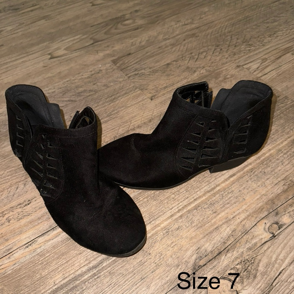 Black Suede Ankle Boots with Cut-Out Pattern